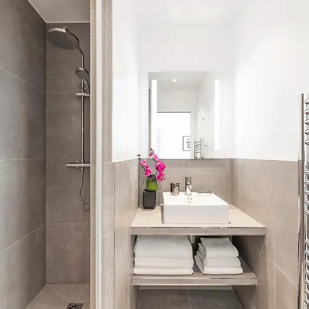 Livinparis - Luxury 2 Bedrooms Opera I